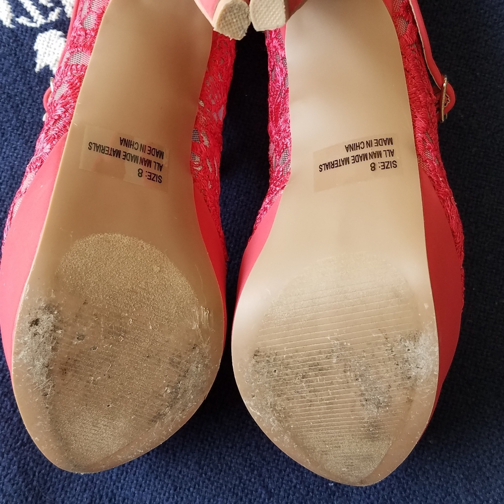 Gorgeous pink lace heels - Picture 4 of 5